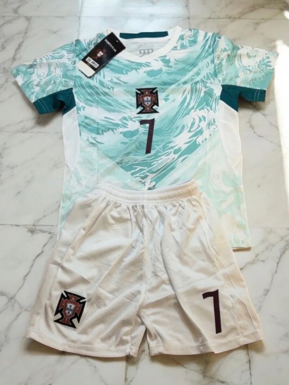 Ronaldo Portugal 2026 Away Kids Kit #7 Jersey & Shorts - Picture 2 of 2